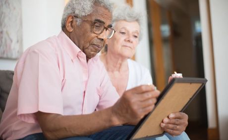UsAgainstAlzheimer’s Connects Families to Expert Guidance and Trusted Resources During Alzheimer’s and Brain Awareness Month