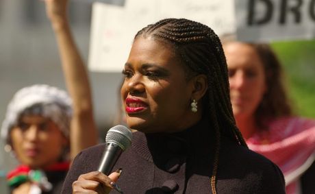 Why Cori Bush couldn’t win back her old House seat